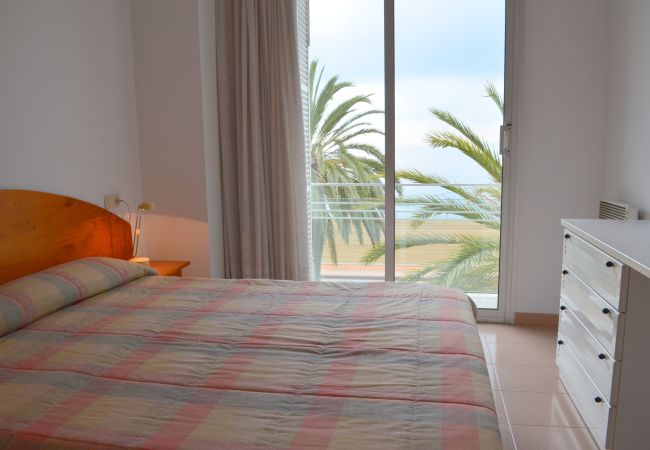 Apartamento en Rosas / Roses - RHODE 1 Piso, 1ª linea de mar, Roses, Free Wifi