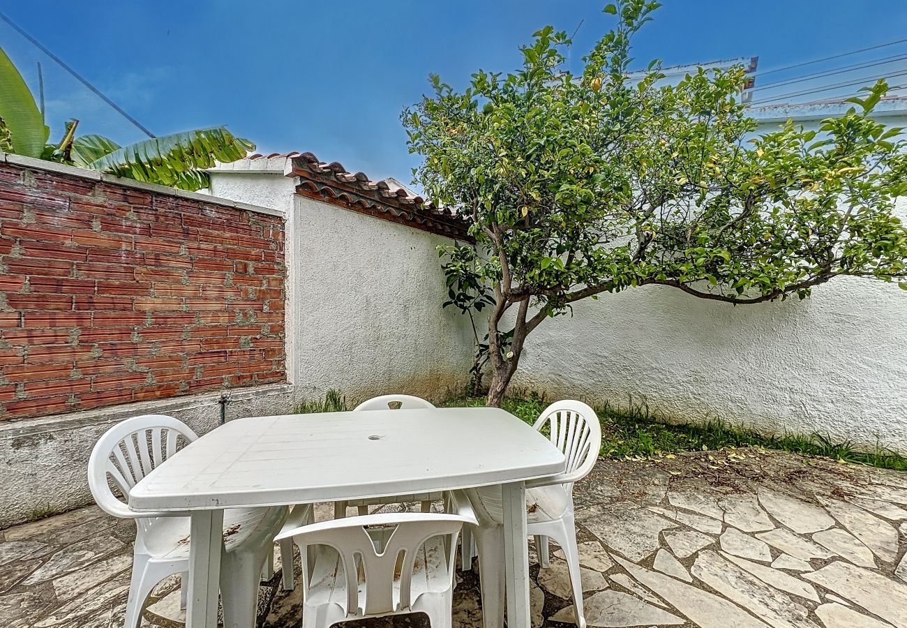 Villa en Empuriabrava - REQUESENS Empuriabrava – INTERimmo