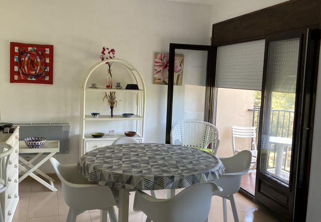 Apartamento en Rosas / Roses - COLLSACABRA Piso muy acojedor, con garaje cerrado.