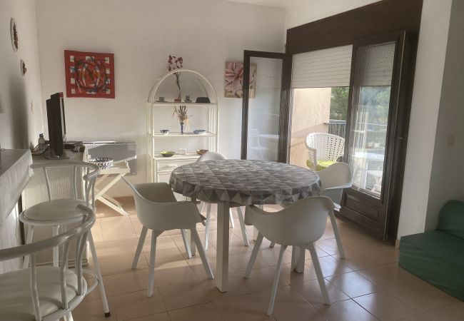 Apartamento en Rosas / Roses - COLLSACABRA Piso muy acojedor, con garaje cerrado.