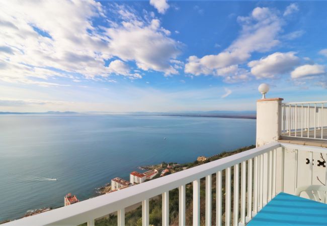 Apartamento en Rosas / Roses - Resid. Puig Rom 187, magnifica vista al mar