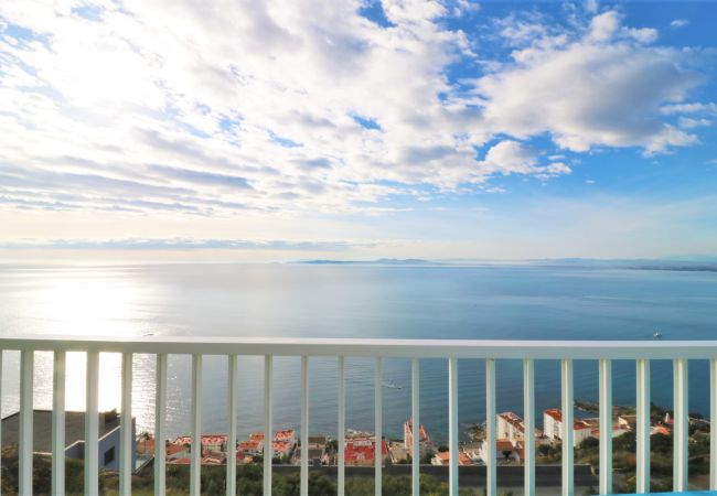 Apartamento en Rosas / Roses - Resid. Puig Rom 187, magnifica vista al mar