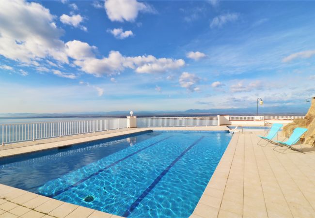 Apartamento en Rosas / Roses - Resid. Puig Rom 187, magnifica vista al mar