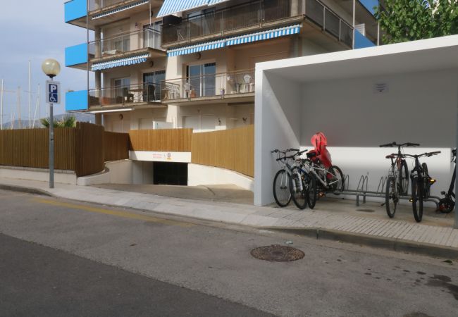 Apartamento en Rosas / Roses - BLAU MARINA 217 - Piso con parking y WIFI