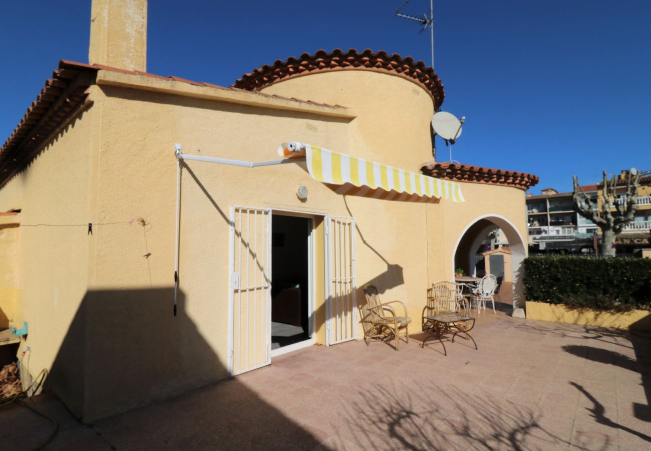 Casa en Empuriabrava - MONTSENY 3 Empuriabrava – INTERimmo