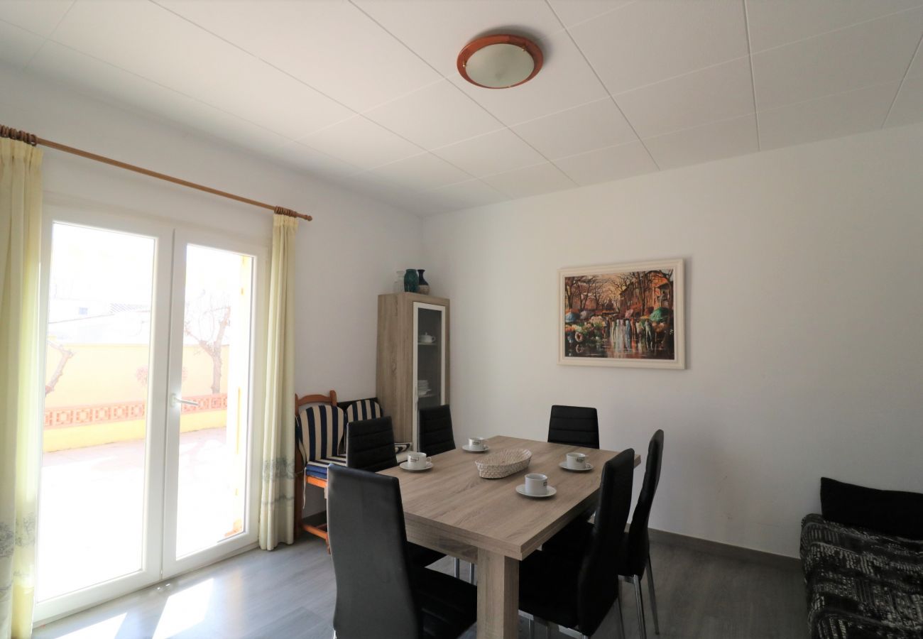 Casa en Empuriabrava - MONTSENY 3 Empuriabrava – INTERimmo