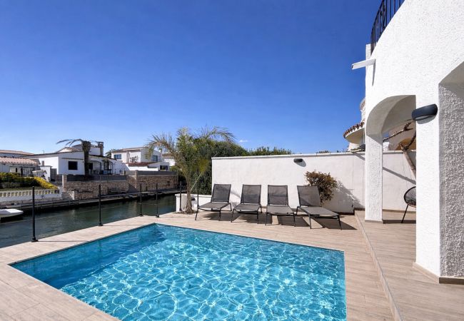 Casa en Empuriabrava - VALIRA PISCINE Empuriabrava – INTERimmo