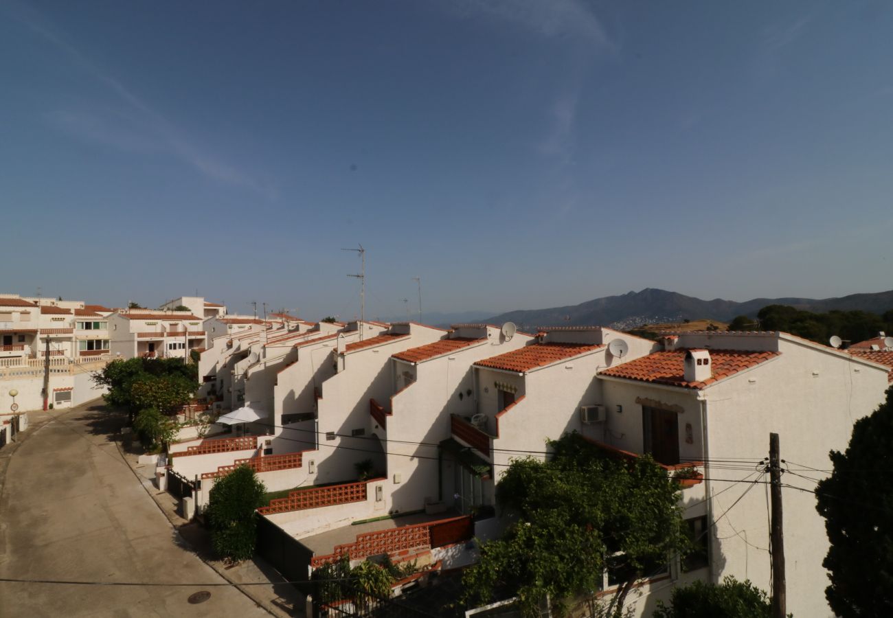 Estudio en Rosas / Roses - PUIG ROM 39 B Rosas / Roses – INTERimmo