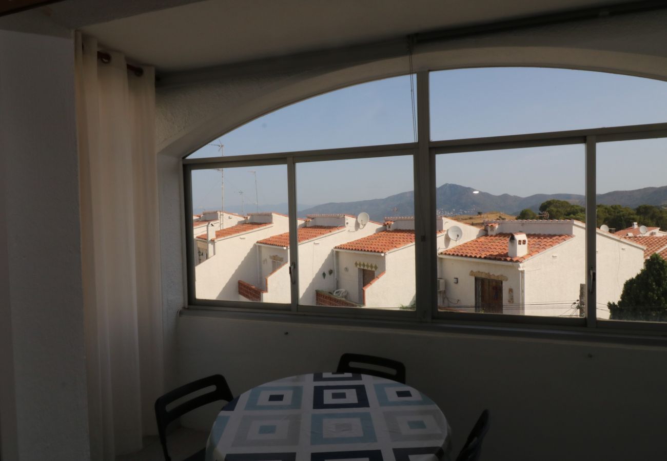 Estudio en Rosas / Roses - PUIG ROM 39 B Rosas / Roses – INTERimmo