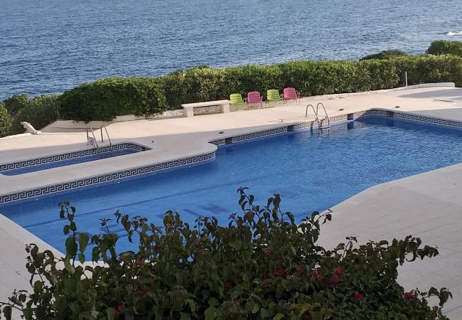 Apartamento en Rosas / Roses - Delfin - Piso magnifica vista al mar y Piscina com