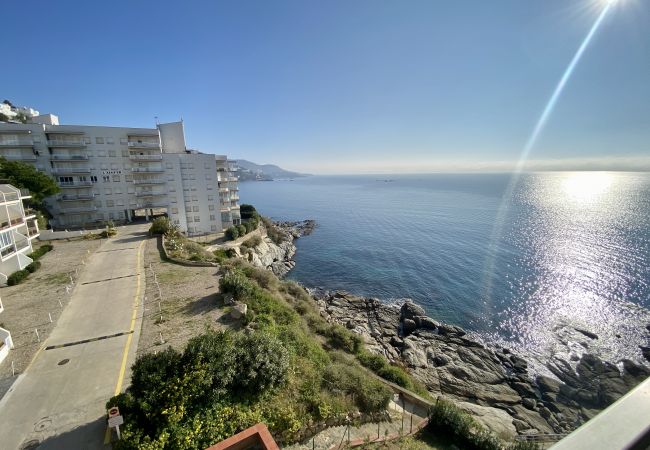 Apartamento en Rosas / Roses - Delfin - Piso magnifica vista al mar y Piscina com