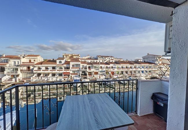 Apartamento en Empuriabrava - Porto Fino - Apartamento vista al canal reformado