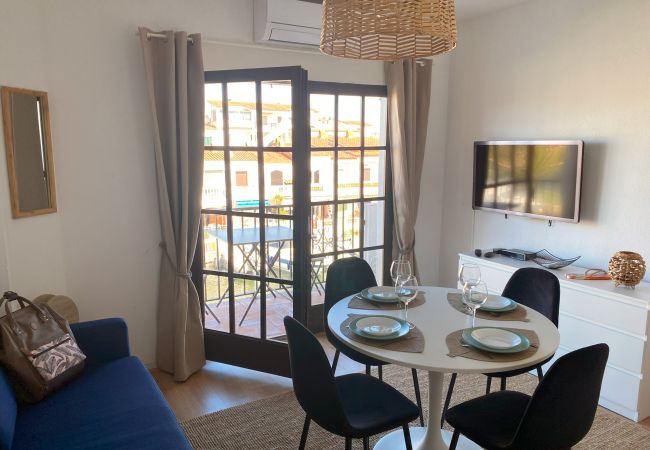 Apartamento en Empuriabrava - Porto Fino - Apartamento vista al canal reformado