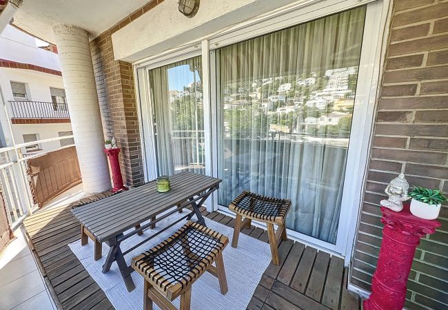 Apartamento en Rosas / Roses - Eugeni 25-Magnifico apartamento, 200 M de la Playa