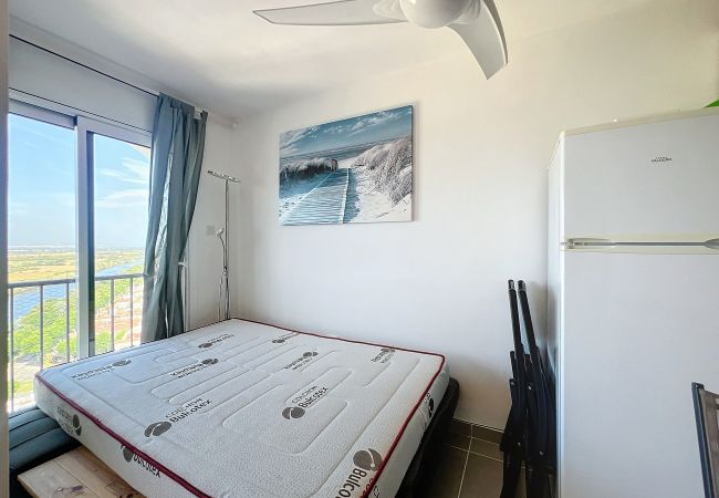 Apartamento en Empuriabrava - KARINA 19G-Piso Moderno, Muy cerca de la playa