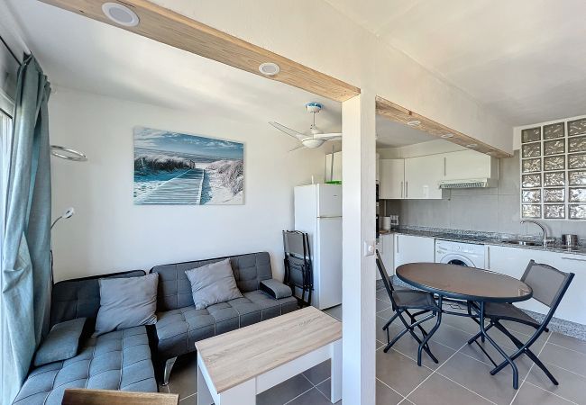 Apartamento en Empuriabrava - KARINA 19G-Piso Moderno, Muy cerca de la playa