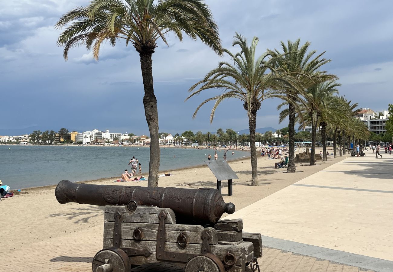 Estudio en Rosas / Roses - DELFIN 7K Rosas / Roses – INTERimmo