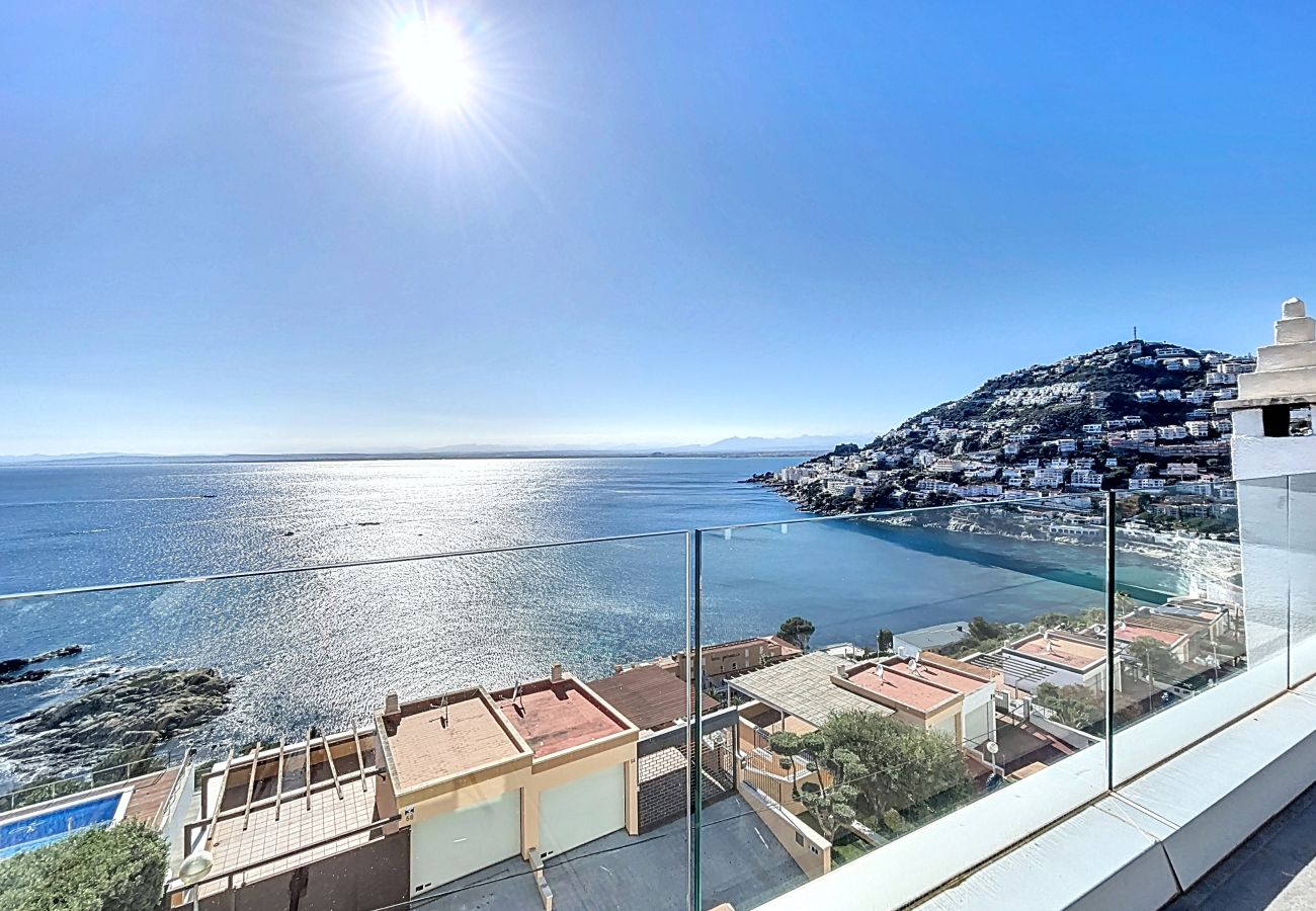 Casa en Rosas / Roses - ROSALES Rosas / Roses – INTERimmo