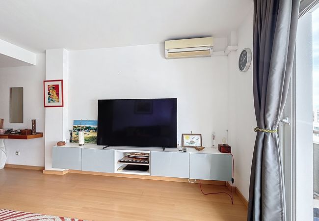 Apartamento en Rosas / Roses - B.Marina 410 - Atico un dormitorio vista canal
