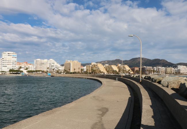 Apartamento en Rosas / Roses - GR CANAL 19 - Piso un dormitorio 50 m del mar
