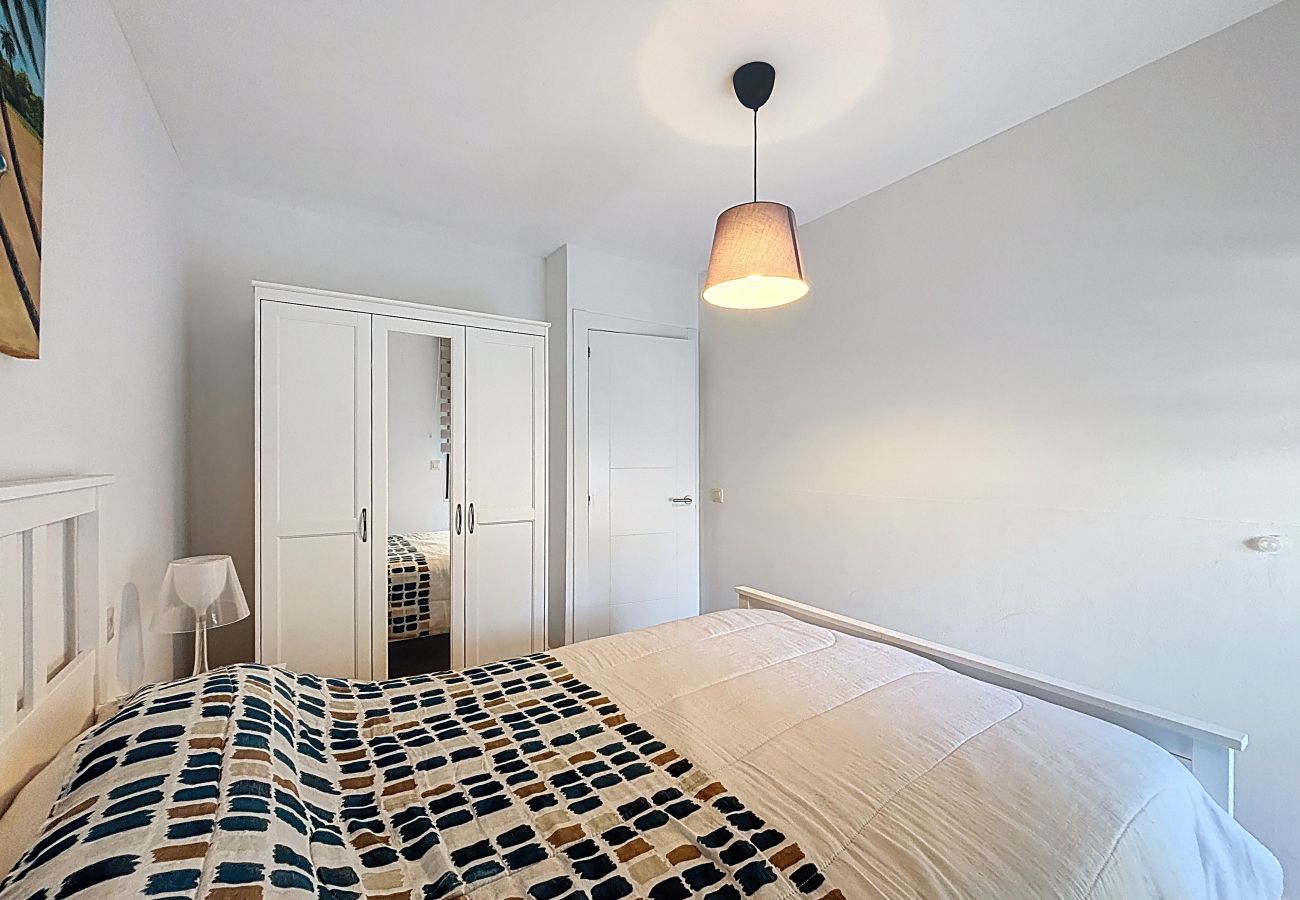 Apartamento en Rosas / Roses - CAP NORFEU 60 Location Longue Durée INTERimmo