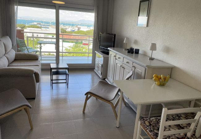  en Rosas / Roses - RocMar Piso vista al mar, Cerca playa y centro