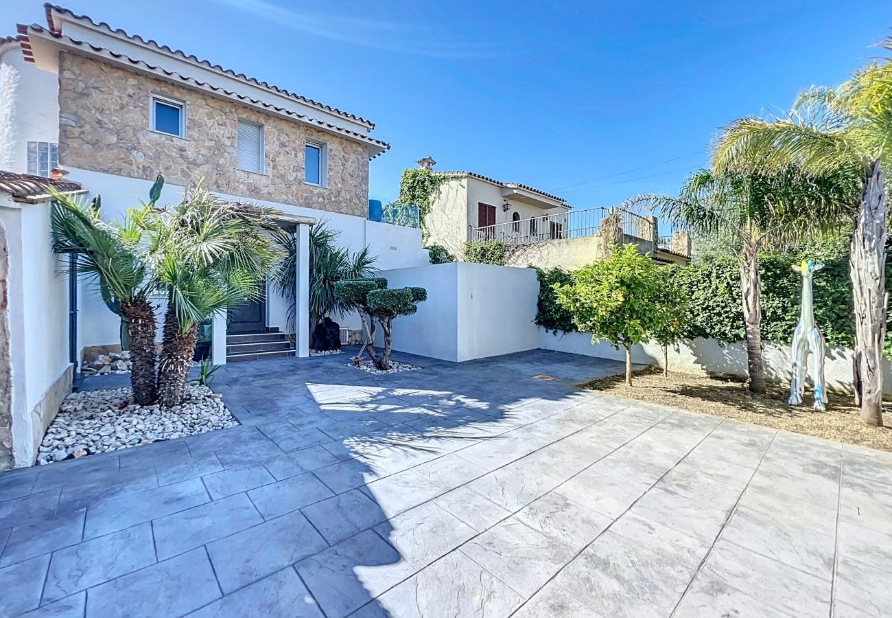 Casa en Empuriabrava - CANAL Empuriabrava – INTERimmo