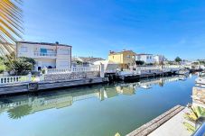 Casa en Empuriabrava - Canal  - Magnifica Villa con piscina privada y a