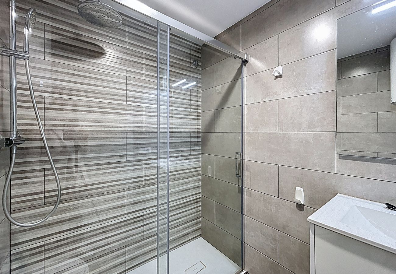 Apartament en Rosas / Roses - CAP NORFEU 60 Location Longue Durée INTERimmo