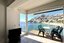 Apartment in Rosas / Roses - MIRAFLOR - Piso Primera linea de mar, al lado Play