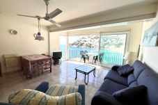 Apartment in Rosas / Roses - MIRAFLOR - Piso Primera linea de mar, al lado Play
