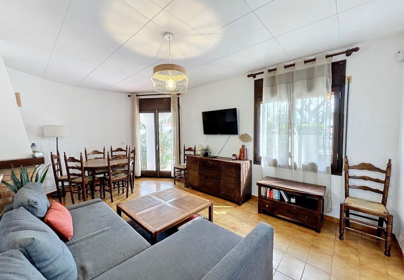 Villa in Empuriabrava - REQUESENS Empuriabrava – INTERimmo