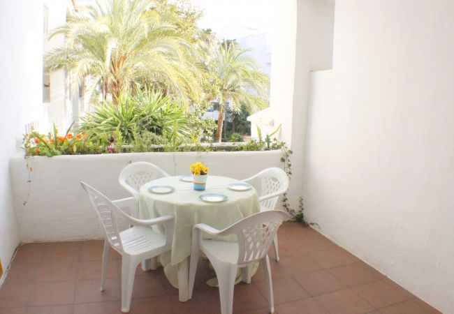  in Rosas / Roses - R. Marine I  Garbi  2-2 / Piso con piscina