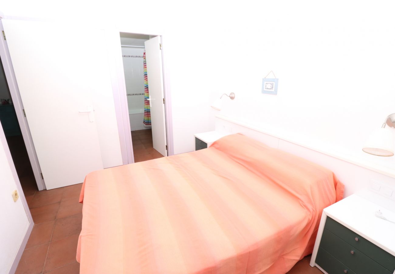 Apartment in Rosas / Roses - R MARINE I GARBI 2 2  Rosas / Roses – INTERimmo