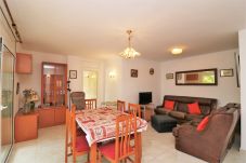 Apartment in Rosas / Roses - Riera Ginjolers Piso Espacioso, 500 mts de playa,