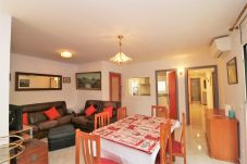 Apartment in Rosas / Roses - Riera Ginjolers Piso Espacioso, 500 mts de playa,