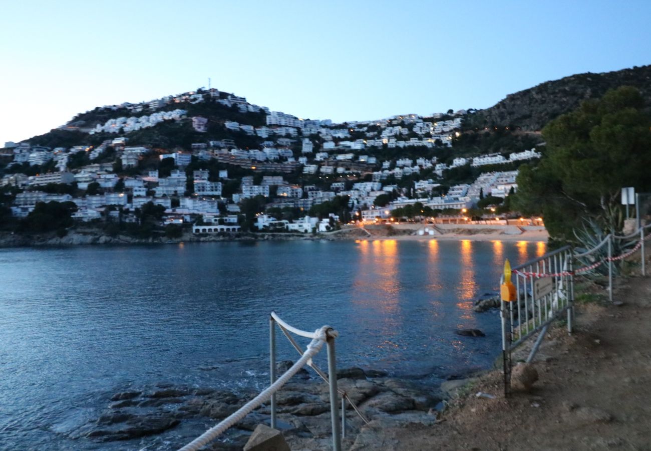 Apartment in Rosas / Roses - LES ROQUES Rosas / Roses – INTERimmo