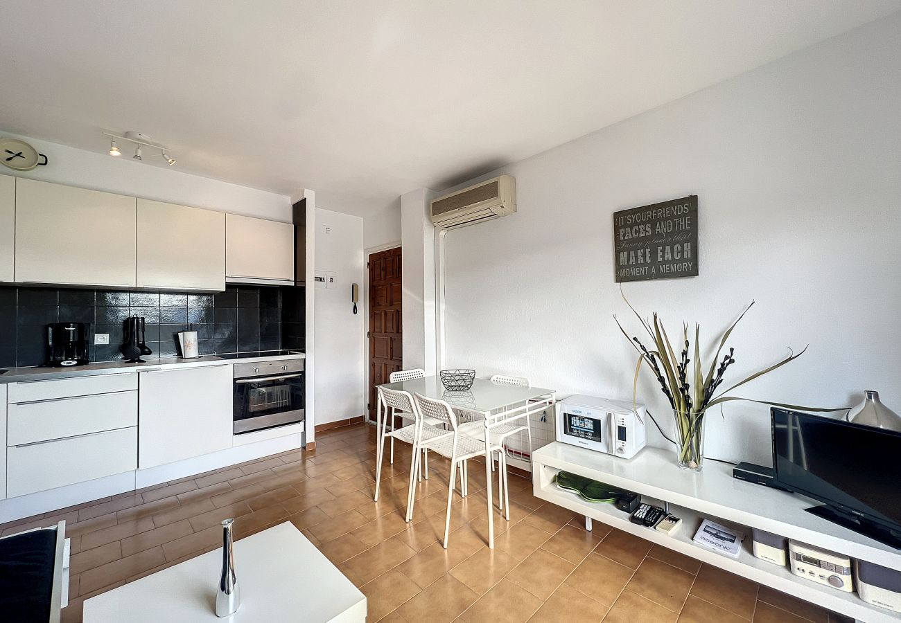 Apartment in Empuriabrava - PATTAYA 19 P 31 Empuriabrava – INTERimmo