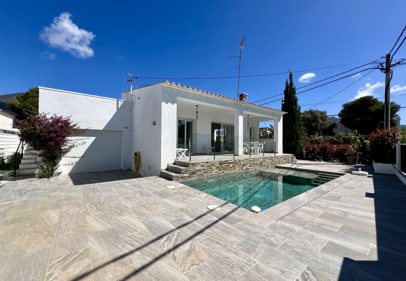 House in Rosas / Roses - MONTSIA 23 Rosas / Roses – INTERimmo