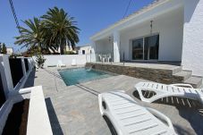 House in Rosas / Roses - Montsia 23 - Casa con piscina privada en Roses
