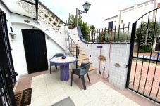 Terraced House in Empuriabrava - Plaça EIVISSA,3 - Casa adosada muy cerca del puert