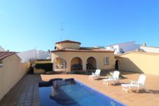 House in Empuriabrava - MONTSENY 3 - Casa con piscina privada