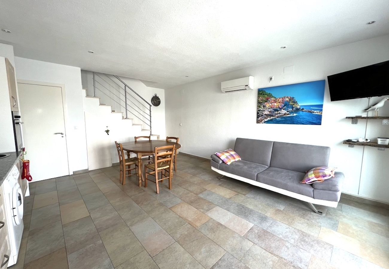 House in Empuriabrava - BYBLOS 69A Empuriabrava – INTERimmo