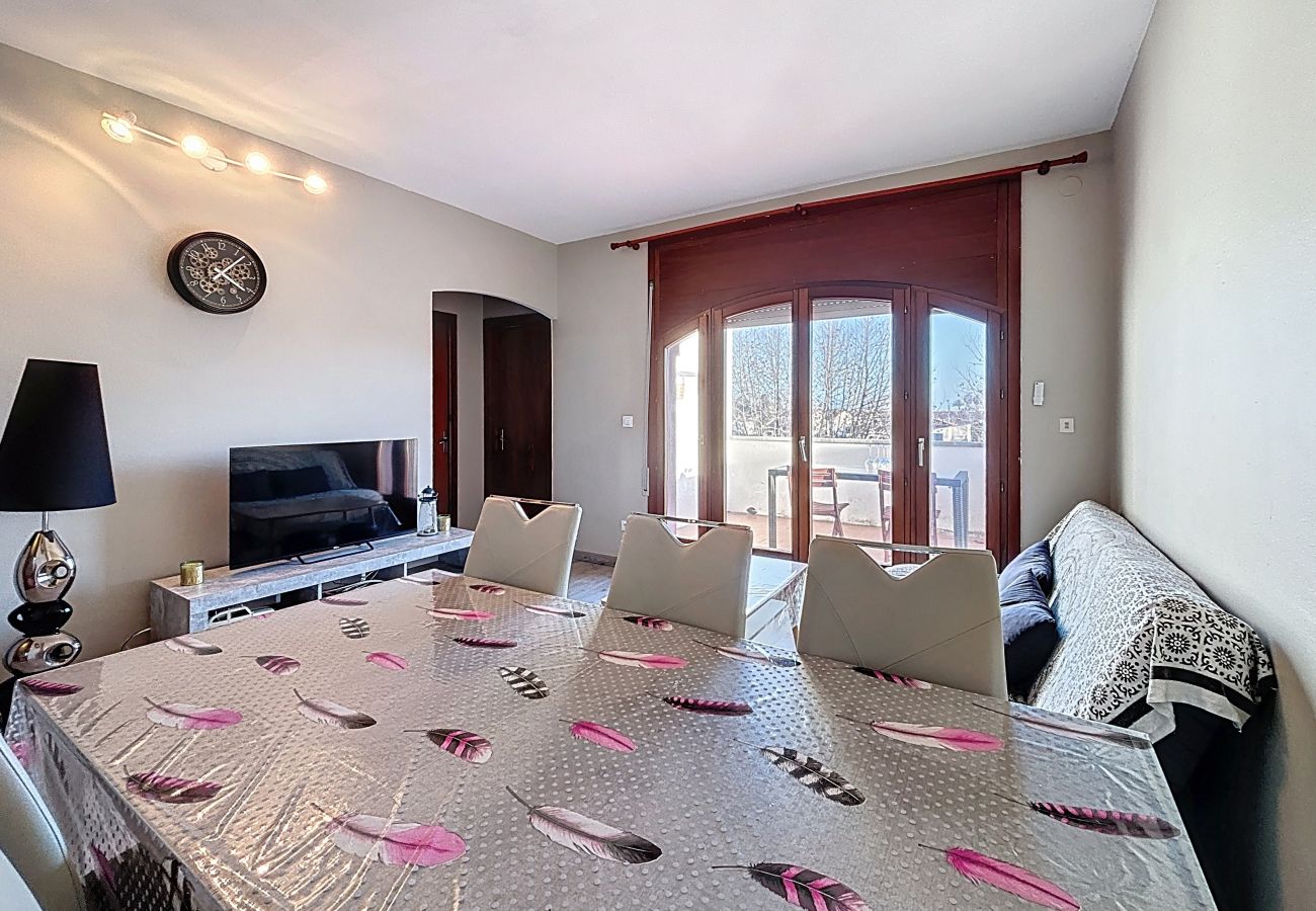 Apartment in Empuriabrava - SAN MORI 4 5 Empuriabrava – INTERimmo