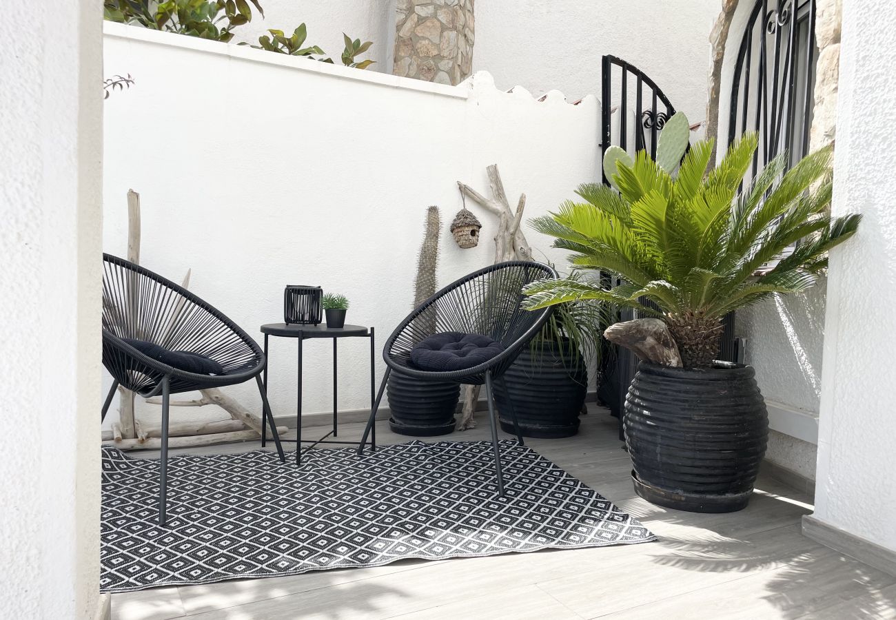 House in Empuriabrava - VALIRA PISCINE AMARRE Empuriabrava – INTERimmo