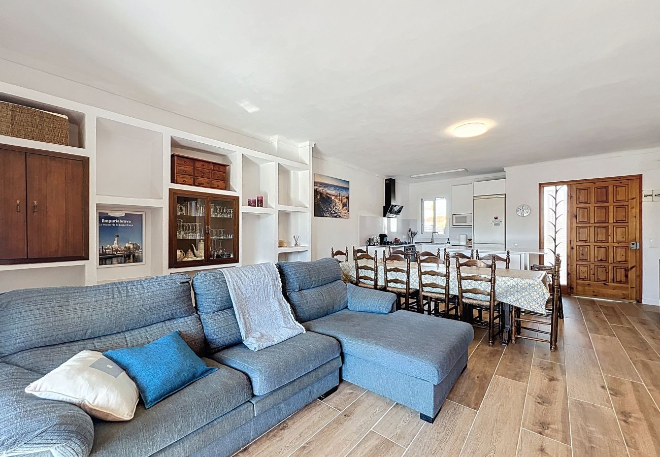 House in Empuriabrava - PENI 168A Empuriabrava – INTERimmo