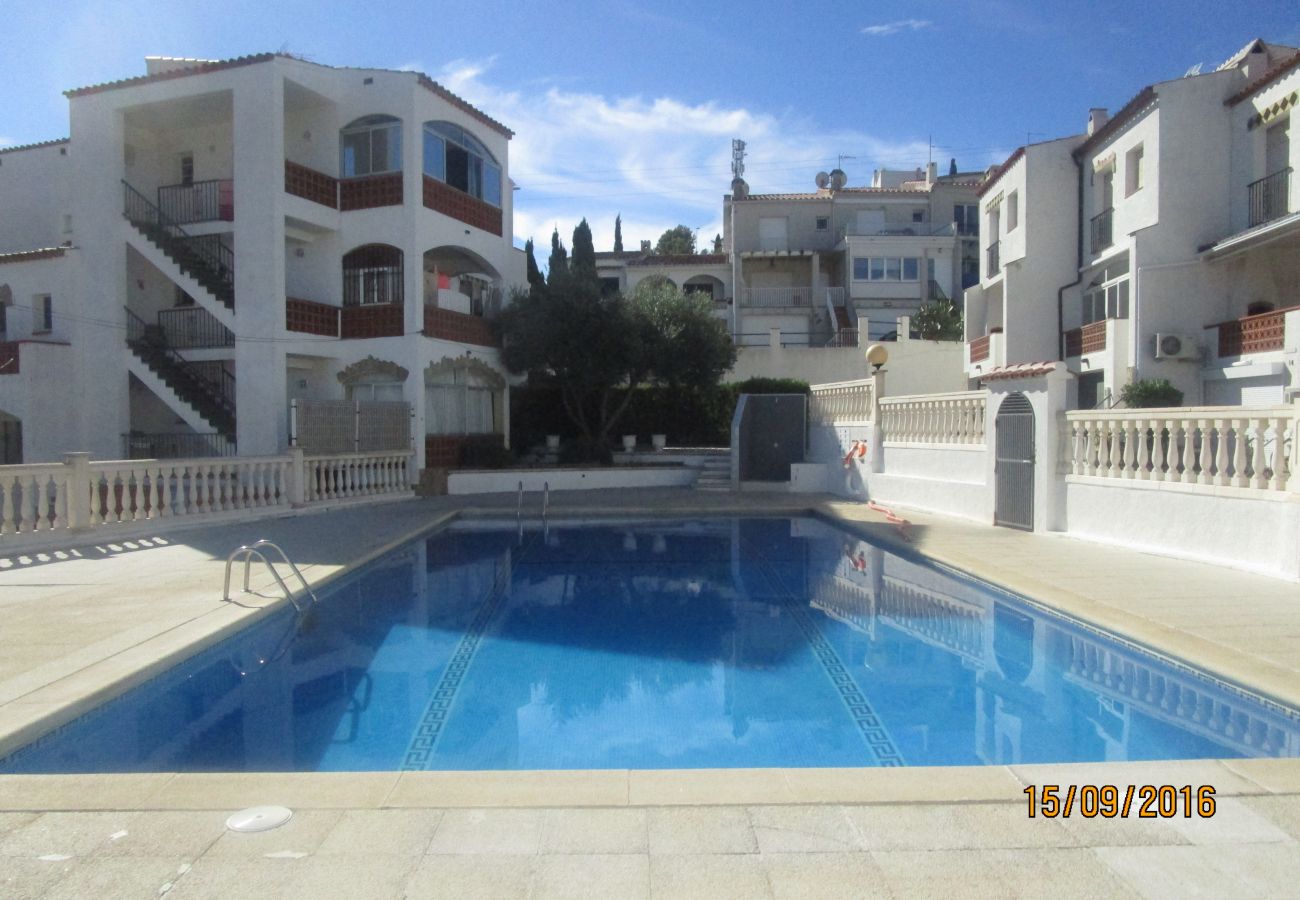 Studio in Rosas / Roses - PUIG ROM 39 B Rosas / Roses – INTERimmo