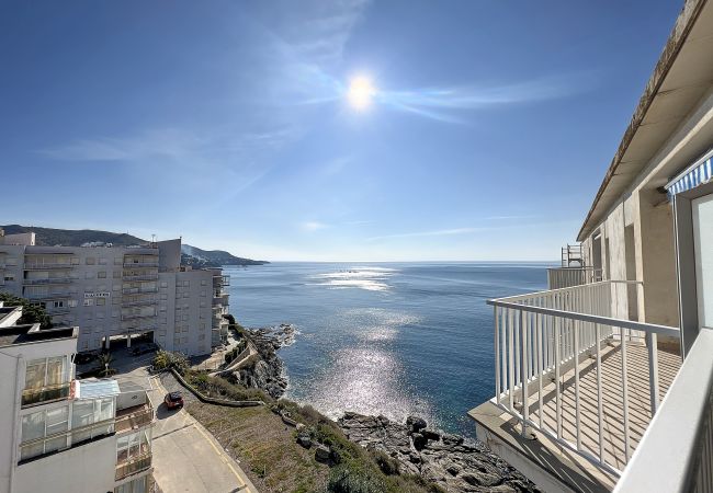  in Rosas / Roses - Delfin - Piso magnifica vista al mar y Piscina com