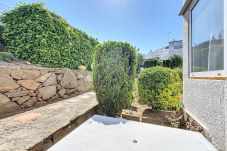 Apartment in Rosas / Roses - Jardins II - Bx Piso con piscina comunitaria