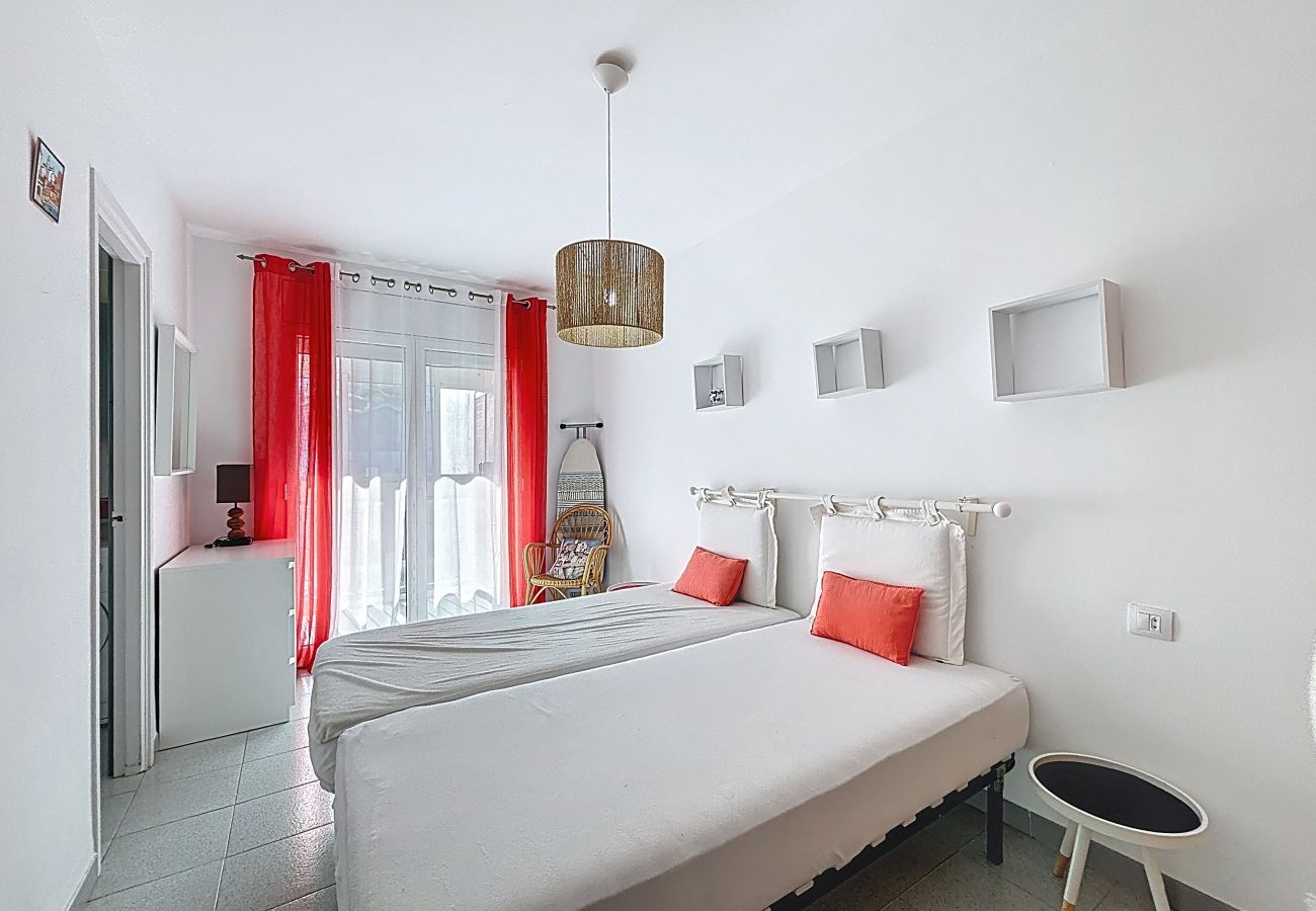 Apartment in Rosas / Roses - CUANA 3 6  Rosas / Roses – INTERimmo